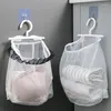 Opbergzakken Ademend gaas Pocket Kleding Hanging Droog Net Zak Fruithouder Badkamer Keuken Home Gebruik wasknijper met hanger