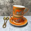 Canecas xícaras de chá de luxo e pires Conjunto de 2 fino China China Coffee Golden Handle Royal Porcelain Party Espresso