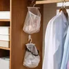 Opbergzakken Ademend gaas Pocket Kleding Hanging Droog Net Zak Fruithouder Badkamer Keuken Home Gebruik wasknijper met hanger