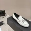 Случайные туфли для женщин Size34-41 Подличные кожа