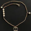 Lyxvarumärkesdesigner halsband hänge för kvinnor kristallpärl choker kedjor halsband 18k guld pläterad elegant bröllopsfest gåva smycken tillbehör