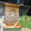 سلسلة شعار جديدة Bamboo Knot تحمل Diana Tote Designer مصمم الأزياء الفاخرة للأزياء الرجعية حقيبة كتف واحدة