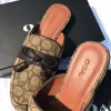 Fashion Summer Slipper 2024 Nouvelle sandal plage toile Mobine coac à l'extérieur Sliders Travel Walk Mule Casual Shoes Designer Men Slide talon plat Sandale Luxury Women Shoe