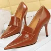 Vestido Sapatos Mulheres 10 cm de altura Bombas Retro PU PU Slipony STILETTO LADA BROWN OFFICE ROMANO MATHE