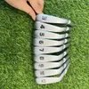 Clubs de golf P500 Ensemble en fer Couleur en argent i500 avec arbre en acier / graphite avec coiffures 9pcs (3,4,5,6,7,8,9, w, u)