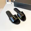 Дизайнерские сандалии роскошные слайды черные коричневые плоские каблуки кожаные металлические золотые буквы женские женские тапочки мулы скользят летние туфли 2024
