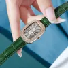 Нарученные часы Женская мода полная буровая гипсофила Кварце