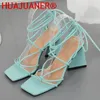 Sandales 2024 Femmes d'été 8cm talons de haut Lady Gladiator Block Blue Blue Sandles Fetish Prom de nuit Coupe de nuit Croix Tie Buisine