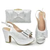 Scarpe eleganti da donna set di scarpe e sacchetti per feste forti tacchi taglie 42 zeppe di lusso italiano 2024