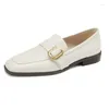 Casual schoenen vierkante teen gesp geworden eenvoudige flats dames basische witte muilezels echte leer dagelijkse rij flats vrouwen mocassins koehide loafer