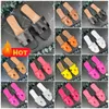 Hausschuhe Sandalendesigner Slider Flip Flops flache Sandalen für Strandkomfort Kalbskinte Leder natürliche Wildleder Ziegenleder in braunen schwarzen Frauen Herren 2024 Größe 35-42