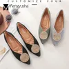 Casual schoenen rond metalen gesp breien flats vrouw comfortabele ballerina slip op puntige teen loafers stretch wevende vrouwen plus maat 40-43