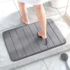 Badmattor 1pc minnesskummatta sätter 40x60 cm U-formad vattenabsorptionsloalett för badrumsmattor fotdroppe