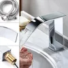 Robinets de lavabo de salle de bain bassin mains automatiques touchent le capteur gratuit robinet d'eau froide