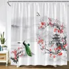 Cortinas de chuveiro Paisagem de tinta Plantas de flores vermelhas pavões pavilhões pavilhões de montanha de estilo chinês