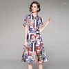 Sukienki imprezowe Occydent Temperamental Style Delikatne kobiety Środkowa długość Summer Glam Flowert Patchwork Kolorowe Correst Vestidos z paskiem