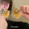 Stud -oorbellen schattige hangerse fluwelen bloem voor meisjes Koreaanse mode pluche bal mooie verjaardagscadeaus sieraden drop oor hoepels