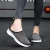 Casual skor trsorini mules kvinnors sommarvattentäta plattform sneakers sandaler ljus strand utomhus tofflor walkin storlek 36-44