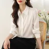 Chemise en satin mat à manches longues à manches longues à manches longues pour femmes 2024 Spring Elegant Offer Lady Silk Blouse Vintage Button Up White Shirts