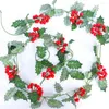 Kwiaty dekoracyjne 2M sztuczna czerwono -jagoda świąteczna girlanda holly zielone liście winorośli świąteczne drzewo wiszące rattan ozdoby domowe dekoracje roku