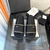 Paille chaude tissage sandale chaussure décontractée pantoufle canal de canal d'été pour femmes de luxe plate-forme de concepteur de luxe top qualité sandale sexy charmante