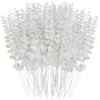 Fleurs décoratives 6pcs Tiches d'eucalyptus blancs feuilles artificielles avec une fausse tige de 16 pouces pour le bouquet de mariage en vase