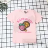 Kinder Cartoon T-Shirt Jungen Strawberry Affen Brief bedruckt kurze Ärmel Tees 2024 Kinder Designer Kleidung Sommer Mädchen Cotton Casual Tops Z7506