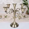 Kerzenhalter Europäische Kerzenlestick -Ornamente Retro romantische Hochzeitsprops Candlelight Dinner Restaurant El Home Dekoration