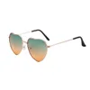 Nouvelles femmes Love Ocean Film Sunglasses Metal Peach Heart Fashion Fashion Enveloppe de coeur