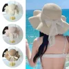 Bérets Paille Sun Hat Fashion Bow Ribbons à bord Brim Cap portable Portable Protection de protection Summer