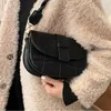 Bolsa de cintura Padrão de crocodilo em relevo feminino Bola de couro pu pequena ombro crossbody