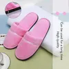 Zapatillas 5Pairs/Lot Men Mujeres Invierno El Desechable Toboganes en casa Travel Spa Zapatos Hospitalidad Calzado de talla Slipper