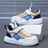 Scarpe casual bambini che corrono ragazzi sportivi per esterni in maglia estate abbigliamento resistenza in pelle sneaker da tennis impermeabile