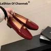 Casual Shoes Leshion of Chanmeb Natural Sheepskin Leather Loafers Ins Women Luxury Metal Flower Shoe Slipon Beige Bourgogne Flats 33-41