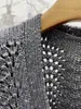 Tricots de tricots pour femmes Prink à paillettes creuses de printemps / été avec artisanat spécial Détails précieux et lignes modernes