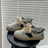 Fitnessskor tyska träningskvinnor sneakers blandade färger platt 2024 design vit skor tennis sko schuhe damen