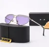 نظارة شمسية فريدة وعصرية مع تزيين مثلث للنساء رجال Goggle Goggle 5 خيار اللون الشاطئ النظارات