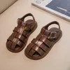 Çocuk Sandals Bebek Ayakkabı Kız Tasarımcısı Çocuk Siyah Browntoddlers Bebekler Çocuk Çöl Ayakkabıları Boyut 26-35 B2L1#