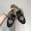 Designerschuhe 2024 Winterfell-Hausschuhe Frauen Fahren Laibers echte Ledermode-Moccasins Stickerei Bär Tiger Blume EU34-43