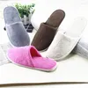 Zapatillas 5Pairs/Lot Men Mujeres Invierno El Desechable Toboganes en casa Travel Spa Zapatos Hospitalidad Calzado de talla Slipper