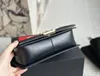 10A CC Tasarımcılar Vintage Messenger çantası kapitone bayanlar omuz çantası kapasitesi Le Boycrossbody Orijinal Resmi Orijinal Deri Omuz Çantası Tasarımcı Cüzdan