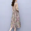 Sukienki imprezowe 2024 Sukienka dla kobiet w lecie damska sukienka średniej długości Elegancka kwiatowa druk na krótko-rękawo-koreański styl a-line koszulka spódnica swobodna