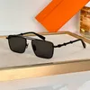 Gafas de sol para hombres y mujeres diseñador 149 Popular Fashion Outdoor Summer Catwalk Estilo de playa Anti-ultravioleta UV400 RETRO Metal Gafas de cuadros completos Caja aleatoria