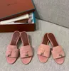 Новая дизайнерская сандалия сандалия Loro Vintage Mule Summer Casual Shoes Lepese Pianas Кожа сексуальные женщины Flat Slides Loafer Sunny Charm на свежем воздухе пляжная модная обувь H555