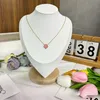 Schmuck Moissanit Diamant Halskette Designer Klassiker Clover Halskette Charme Roségold Sier -Schilze -Anhänger für Frauen Engagement kostenloser Versand zur Verfügung stellen Geschenkboxen