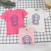 Kinder Cartoon T-Shirt Jungen Strawberry Affen Brief bedruckt kurze Ärmel Tees 2024 Kinder Designer Kleidung Sommer Mädchen Cotton Casual Tops Z7506