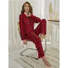 Hemkläder Kvinnor Pyjamas Set 2024 Red Black Plaid långa ärmar Toppar med byxor damer hemkläder kostym vårens nattkläder