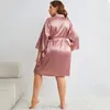 Roupas em casa Sexy Wedding Bride Kimono Robe Bathrobe Color Sold Color Conjunto Plus Tamanho Nightgown Women Satin Loungewear