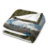 Decken die Langdale Pikes im Winter aus dem Lake Windermere District National Park werfen Decken weiche Plaid -Sofa