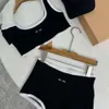 Luxe merk tracksuit miu sportkleding geborduurde sweatsuit ontwerper bikini vest suit dames yoga slijtage zomers shorts yogabroek tweedelige set